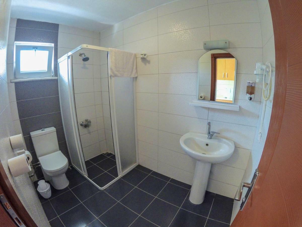 Ergul Motel Küçükkuyu Exteriér fotografie