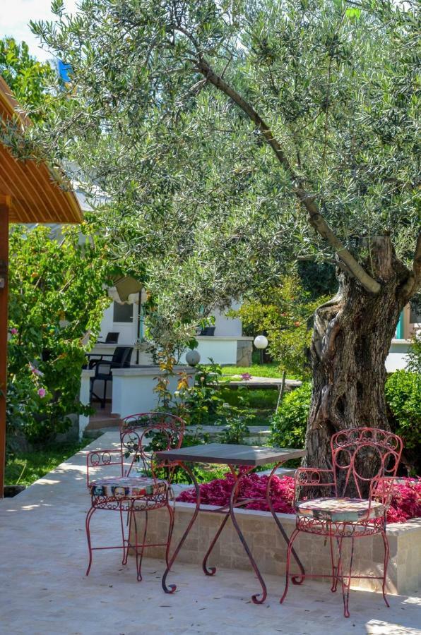 Ergul Motel Küçükkuyu Exteriér fotografie