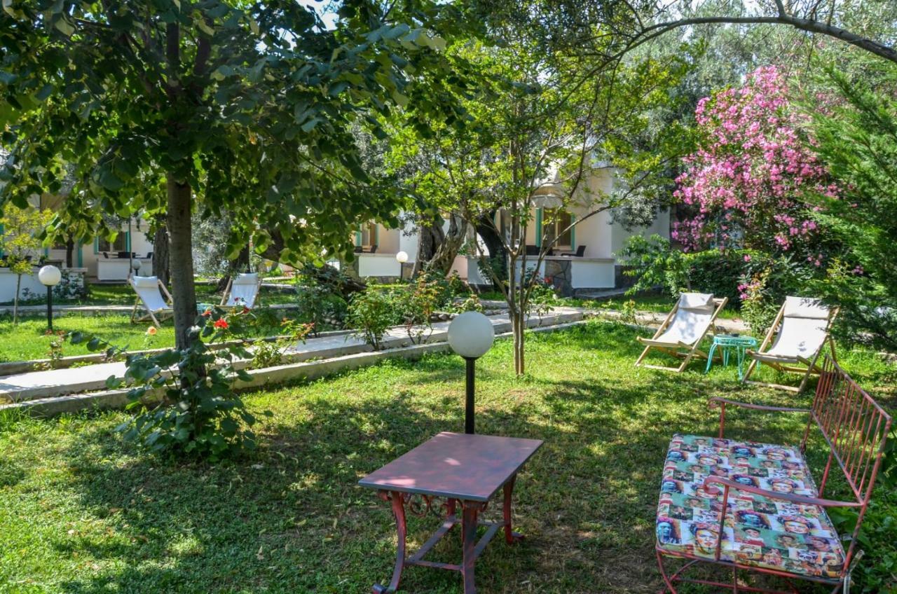 Ergul Motel Küçükkuyu Exteriér fotografie