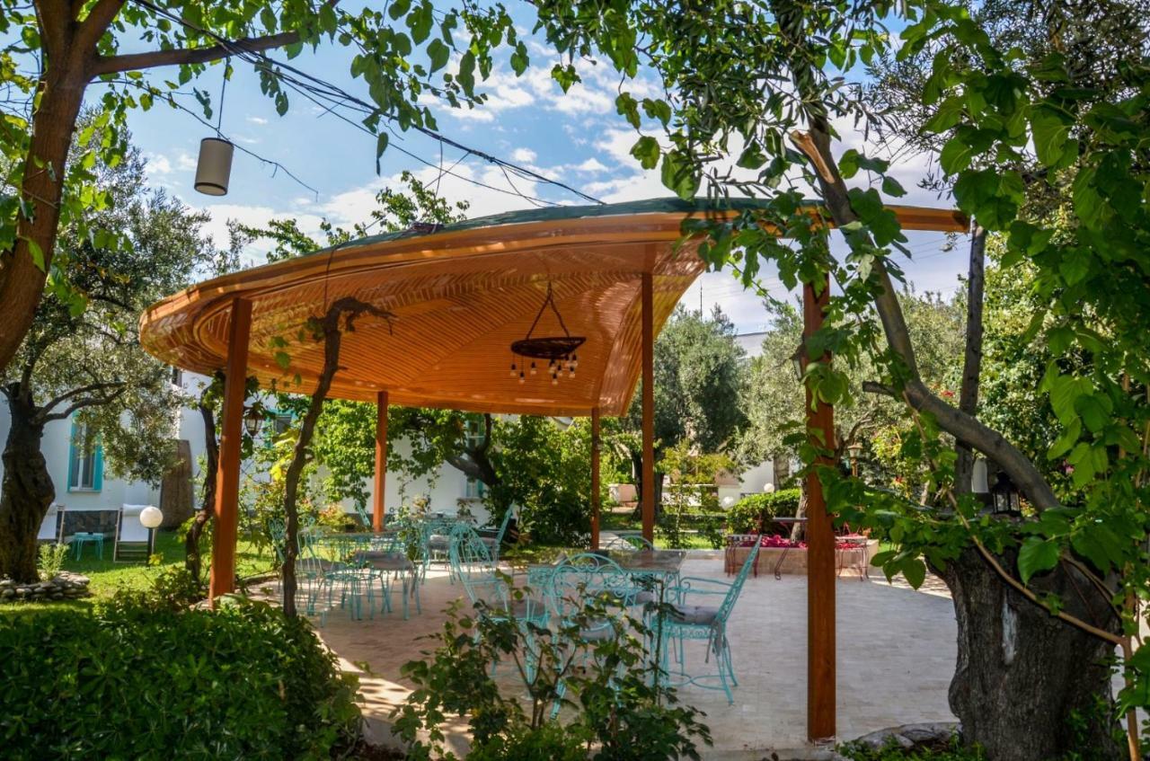 Ergul Motel Küçükkuyu Exteriér fotografie